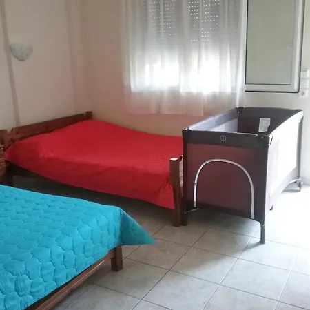 Apartment Christina Nea Vrasna